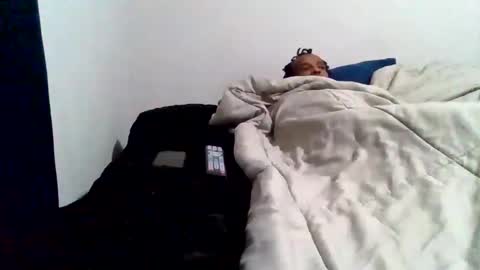 islandmaker online show from November 27, 2025, 11:23 am