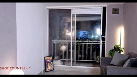 Julyane online show from November 23, 2025, 2:11 am