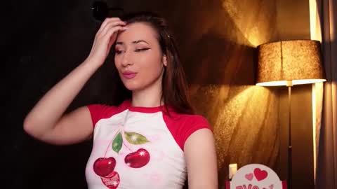 IsoldeBliss online show from February 18, 2025, 8:16 am