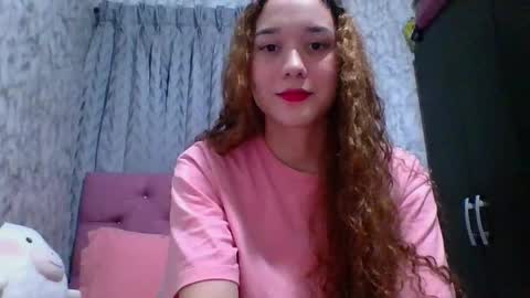 Snapshot of issa30213 chatting on January 14, 2025, 2:19 am Issa online show from January 14, 2025, 2:19 am