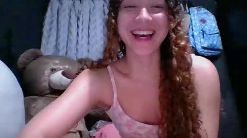 Snapshot of issa30213 chatting on October 12, 2025, 6:01 am Issa online show from October 12, 2025, 6:01 am