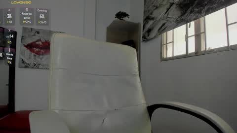 Issa  online show from January 15, 2025, 5:05 pm