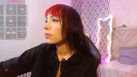 Snapshot of issa_tay1 chatting on June 4, 2026, 3:12 am Issa online show from June 4, 2026, 3:12 am
