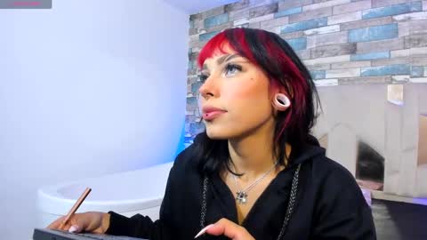 Snapshot of issa_tay1 chatting on June 9, 2026, 2:56 am Issa online show from June 9, 2026, 2:56 am
