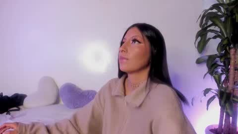 Issa and Neron online show from November 22, 2025, 4:06 pm