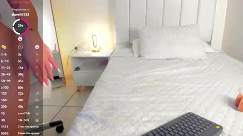 Isa  online show from April 16, 2026, 5:41 am