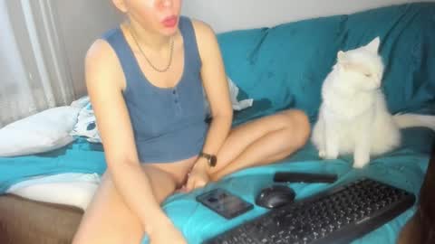 Issabelle online show from January 17, 2026, 6:07 am