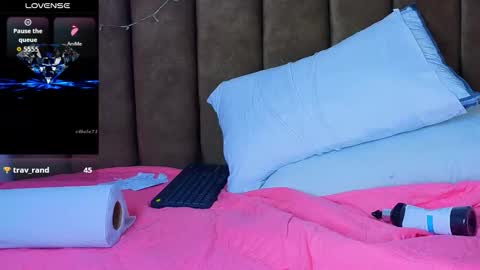 Issac online show from March 10, 2026, 10:26 pm