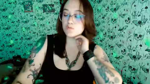 Yiz online show from March 14, 2026, 3:56 am