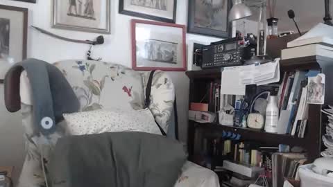 Snapshot of isubmissiveslut chatting on May 9, 2026, 7:19 pm ImYourBitch online show from May 9, 2026, 7:19 pm
