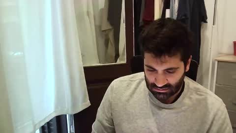 italianboybcn online show from September 30, 2025, 6:07 am