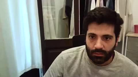 italianboybcn online show from October 7, 2025, 6:43 am