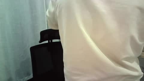 italianboybcn online show from October 29, 2025, 6:53 pm