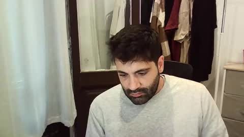 italianboybcn online show from November 11, 2025, 8:36 am