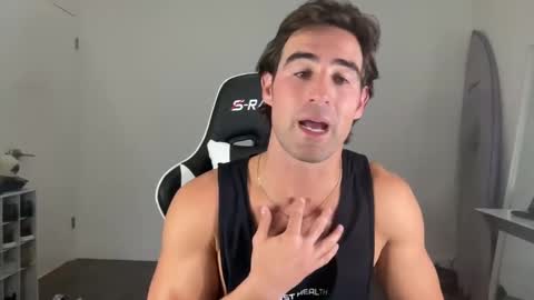 italianstallion336 online show from October 2, 2025, 3:35 am