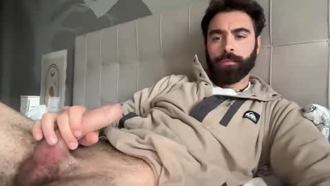 Snapshot of italianstallion_race chatting on October 13, 2025, 9:53 am italianstallion_race online show from October 13, 2025, 9:53 am