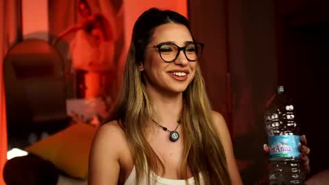 italy_baby online show from April 7, 2026, 7:47 pm