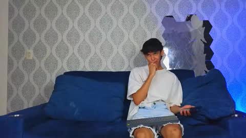 Ithan and Friends online show from March 5, 2025, 1:17 pm