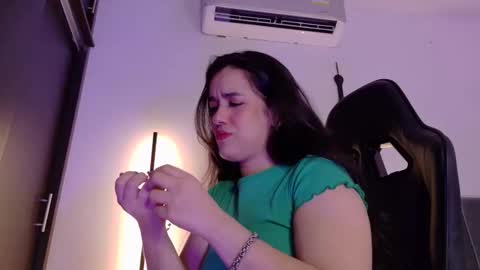 K A R I online show from April 26, 2026, 12:52 am