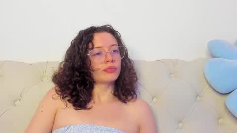 Maria online show from March 12, 2025, 7:28 pm