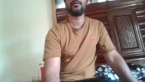 its_me_2323 online show from May 4, 2026, 4:52 am
