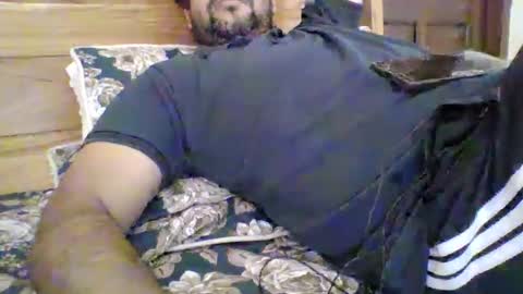 its_me_2323 online show from May 10, 2026, 8:41 am