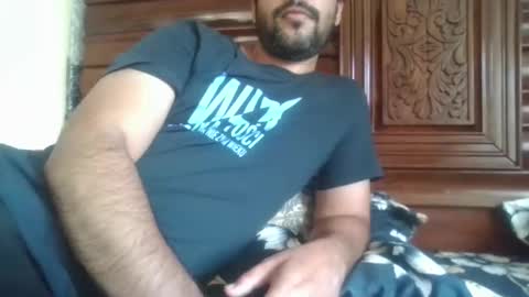 its_me_2323 online show from May 25, 2026, 5:24 am