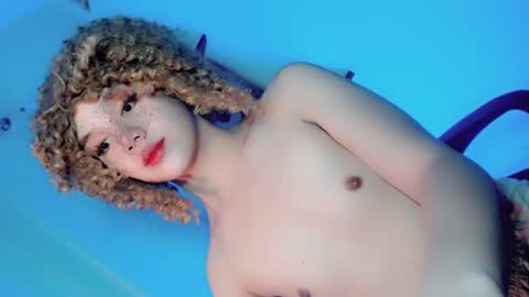 EZZIE online show from January 29, 2025, 6:28 pm