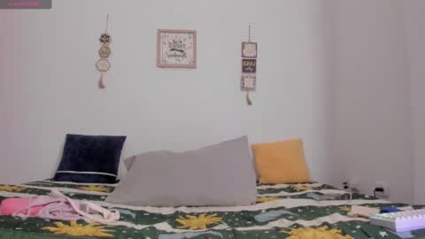 Miley hurtado online show from November 23, 2025, 2:50 pm