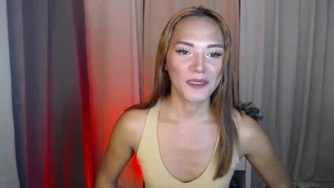 April online show from November 18, 2025, 8:46 pm