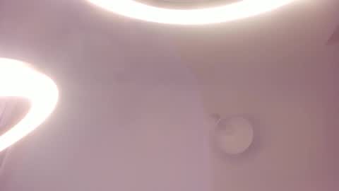 Isabella online show from September 23, 2025, 10:18 am