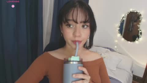 Snapshot of itsliaa chatting on June 4, 2026, 1:11 am LIA online show from June 4, 2026, 1:11 am