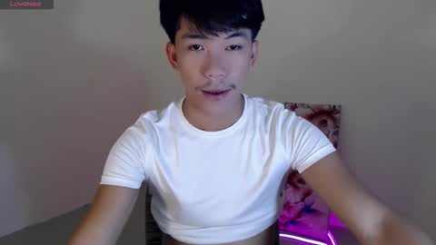 Snapshot of itsme_cxhennn chatting on October 12, 2025, 11:42 am itsme_cxhennn online show from October 12, 2025, 11:42 am