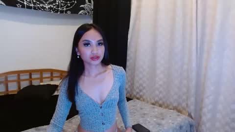 Xxcole online show from November 20, 2025, 8:03 am