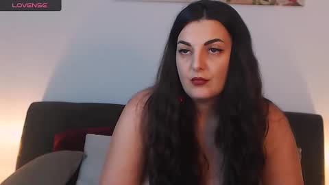 Melissa Khaan online show from December 15, 2024, 1:54 pm