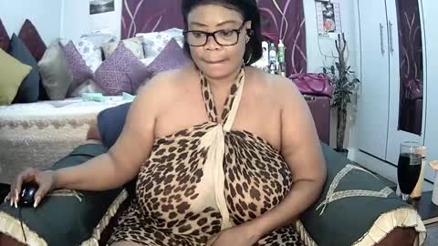 itumeleng74 online show from February 11, 2025, 6:33 pm