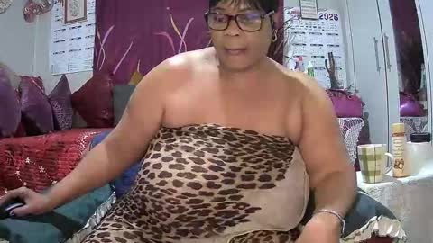 itumeleng74 online show from May 23, 2026, 6:56 pm