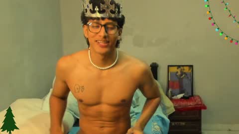 Snapshot of ivano_jones chatting on December 14, 2024, 2:53 pm Ivano online show from December 14, 2024, 2:53 pm