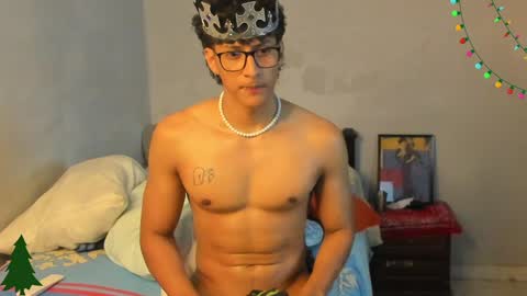 Snapshot of ivano_jones chatting on December 15, 2024, 4:51 am Ivano online show from December 15, 2024, 4:51 am