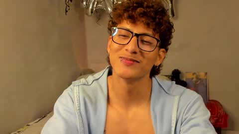 Snapshot of ivano_jones chatting on January 24, 2025, 6:57 am Ivano online show from January 24, 2025, 6:57 am