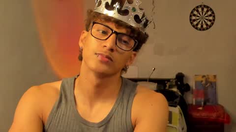 Snapshot of ivano_jones chatting on January 28, 2025, 6:27 am Ivano online show from January 28, 2025, 6:27 am