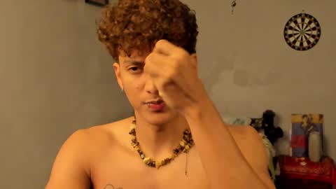 Snapshot of ivano_jones chatting on January 31, 2025, 9:16 am Ivano online show from January 31, 2025, 9:16 am