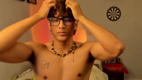 Snapshot of ivano_jones chatting on February 5, 2025, 9:46 am Ivano online show from February 5, 2025, 9:46 am