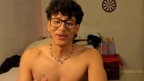 Snapshot of ivano_jones chatting on February 14, 2025, 6:34 am Ivano online show from February 14, 2025, 6:34 am