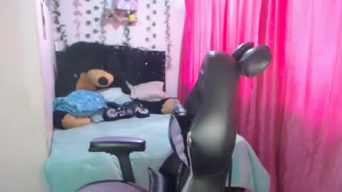 ivone 96 online show from March 4, 2026, 8:04 pm