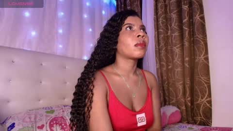  Ivon  Miss Jones  online show from May 24, 2026, 3:33 am