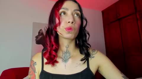 Ivonne  online show from December 17, 2025, 7:09 pm