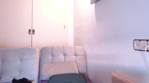 Snapshot of ivonne_hilton chatting on February 14, 2025, 8:52 am Ivonne online show from February 14, 2025, 8:52 am