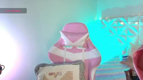 Snapshot of ivonnygoldie chatting on May 7, 2026, 7:19 pm Ivonny online show from May 7, 2026, 7:19 pm