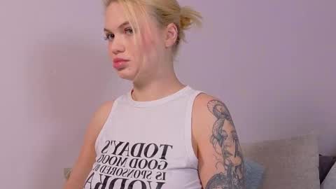 Snapshot of ivory_soule chatting on February 22, 2026, 5:33 pm ivory_soule online show from February 22, 2026, 5:33 pm